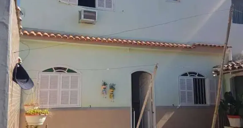 Casa com 3 quartos à venda na Praça da Bandeira, Araruama 