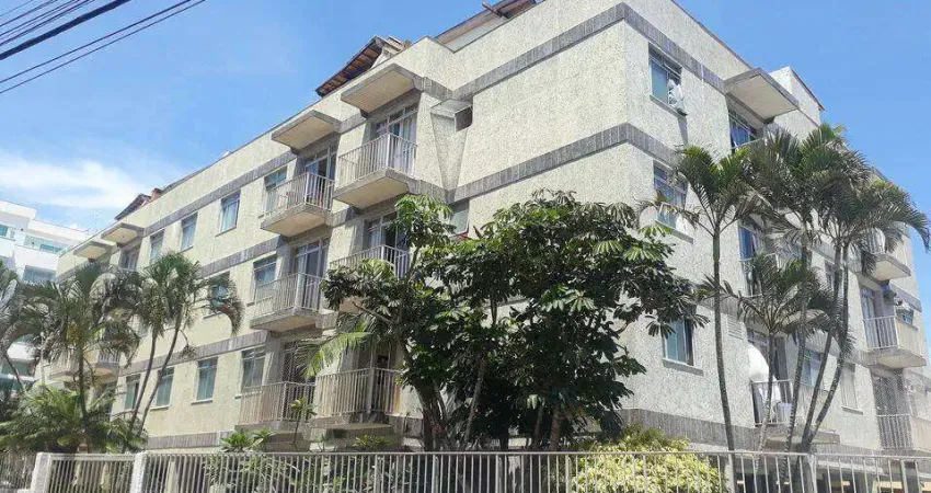 Ótimo Apartamento à venda na quadra da Praia do Forte em Cabo Frio/RJ