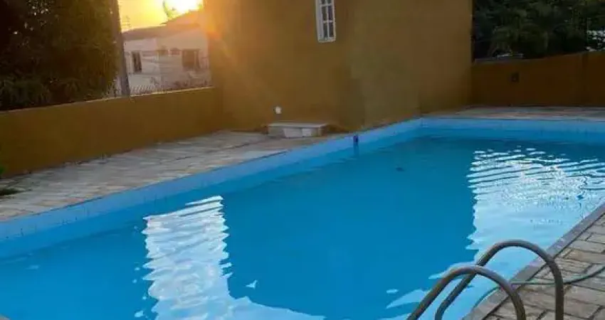 Casa de esquina em terreno 720m² à venda, Estação, São Pedro da Aldeia/RJ