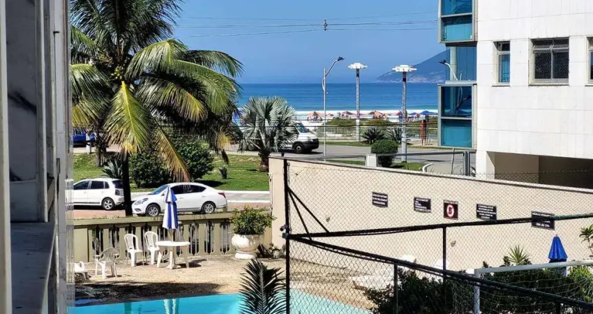 Apartamento mobiliado à venda na Praia do Forte, Cabo Frio/RJ