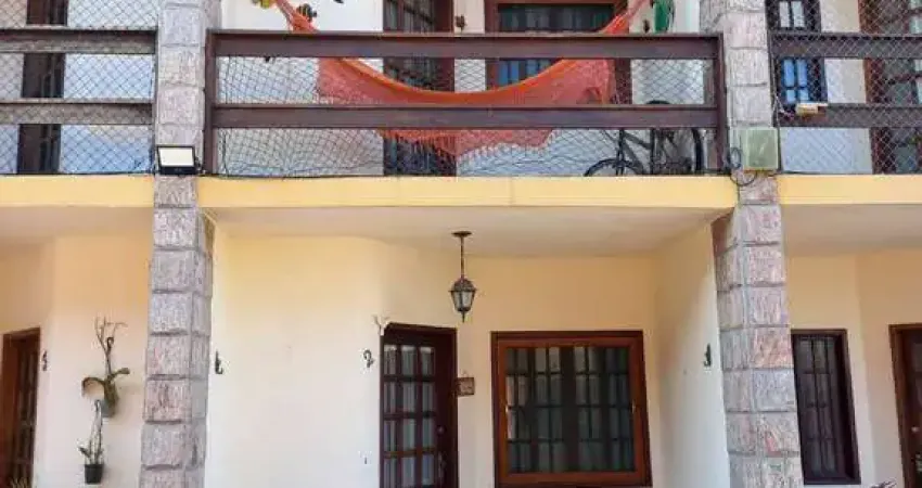 Casa duplex com 2 quartos no Jardim Flamboyant - Cabo Frio/RJ