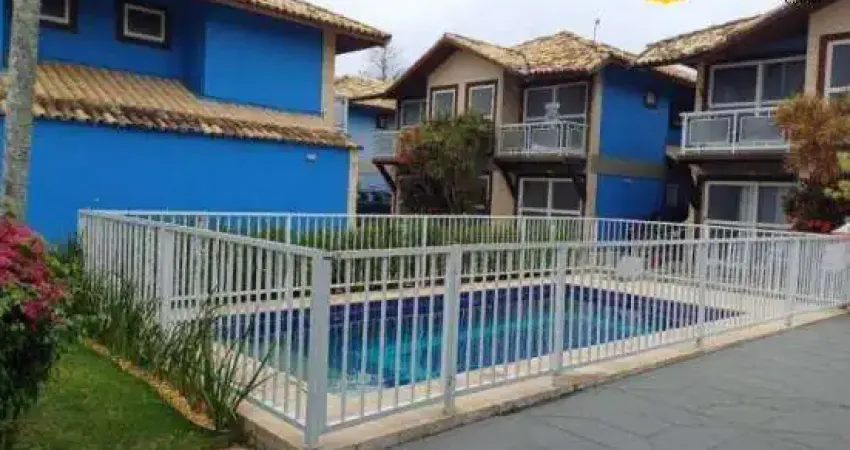 Casa duplex em condomínio com 3 quartos nas Palmeiras, Cabo Frio/RJ