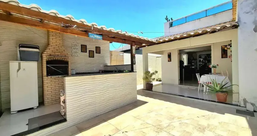Casa com potencial para transformar em hostel à venda em arraial do cabo/rj