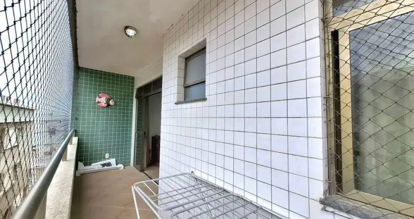 Apartamento à venda a poucos passos do mar em arraial do cabo/rj