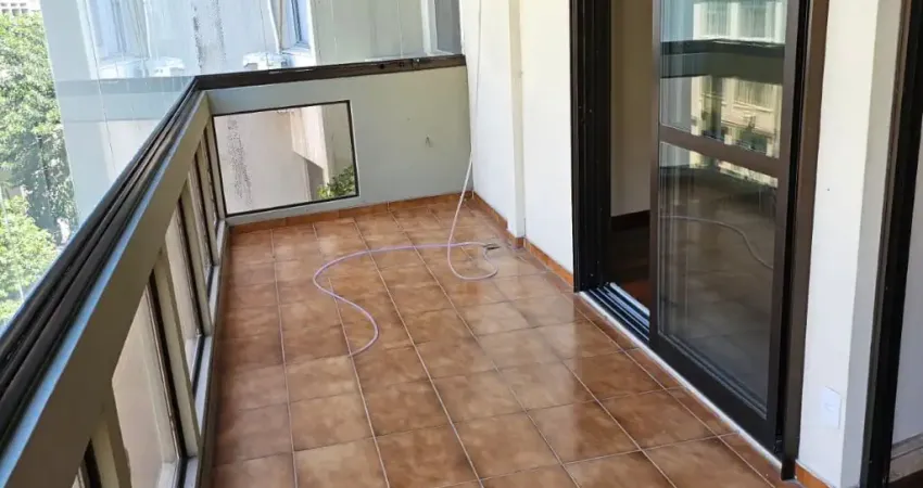 Apartamento 3 quartos com varanda Copacabana