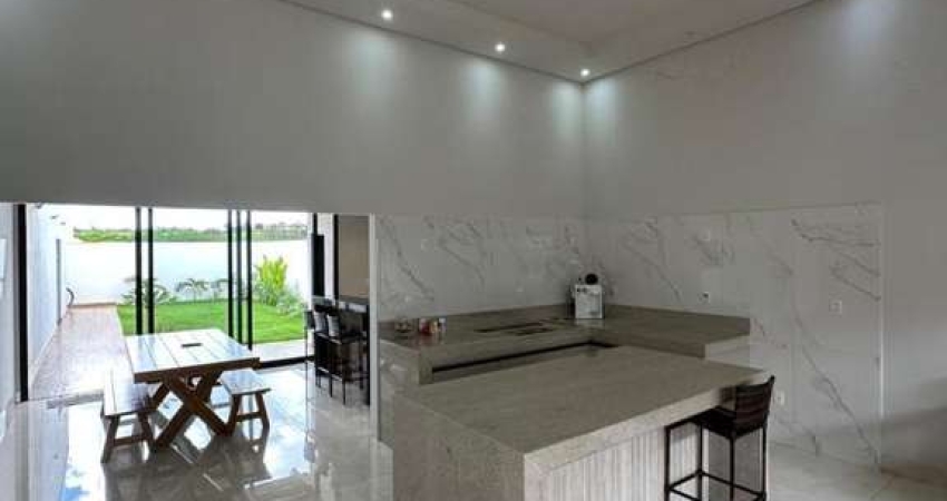 Casa para Venda em Araxá, VILAGIO PARK, 4 dormitórios, 1 suíte, 2 banheiros, 2 vagas