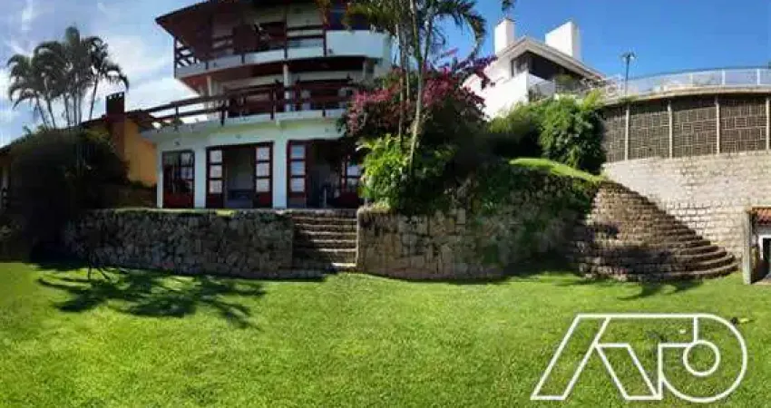 Casa à venda, 3 quartos, 1 suíte, 3 vagas, CENTRO - FLORIANOPOLIS/SC