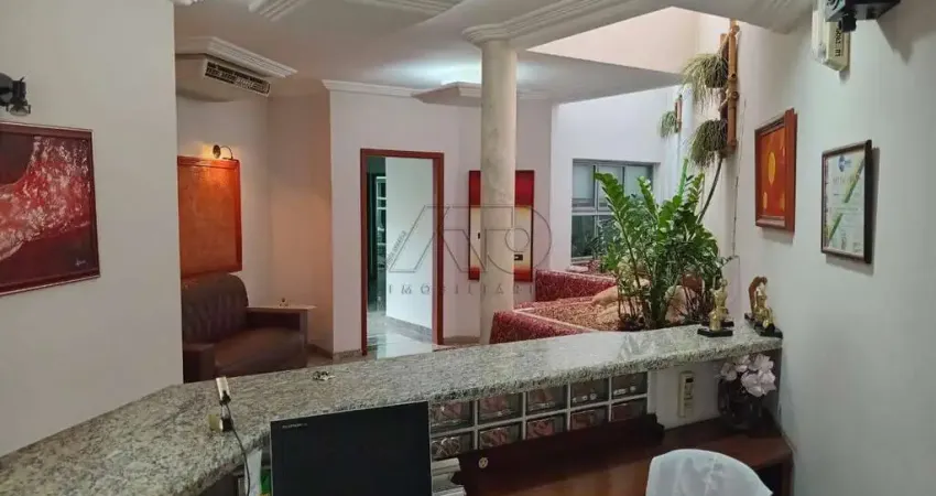 Casa comercial à venda no Centro, Piracicaba