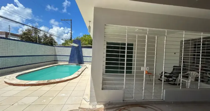 Casa com 5 quartos à venda na Rua Hermílio Gomes, 162, Campo Grande, Recife