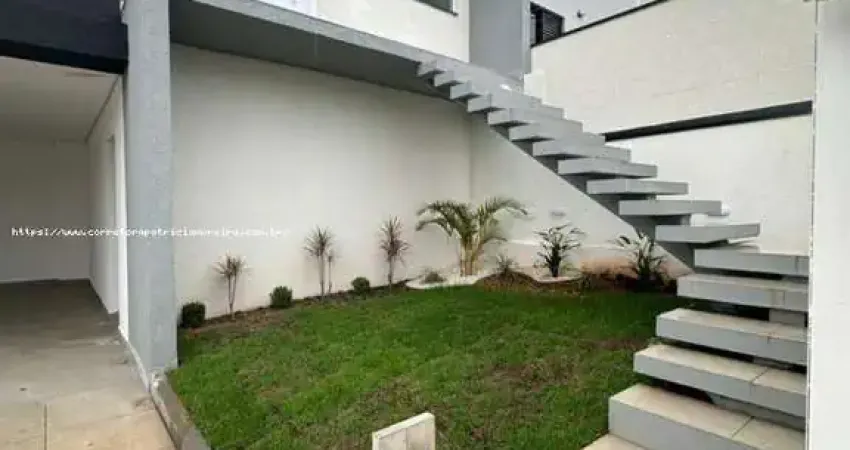 Casa Nova para Venda, Vila São Paulo, 2 dormitórios, 1 suíte, 2 banheiros, 4 vagas