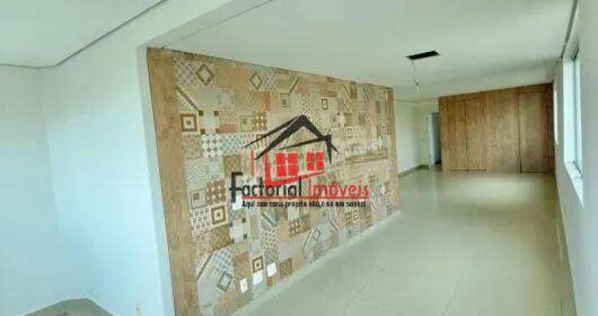 Apartamento um por andar no bairro Castelo, prédio com elevador