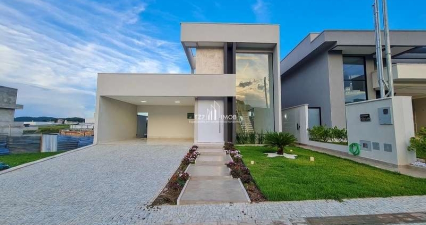 Sobrado com 3 suites plenas no Condomínio Jardim Veneza.