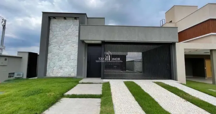 Casa Térrea localizada no Jardins Bolonha, com 3 suítes plenas.
