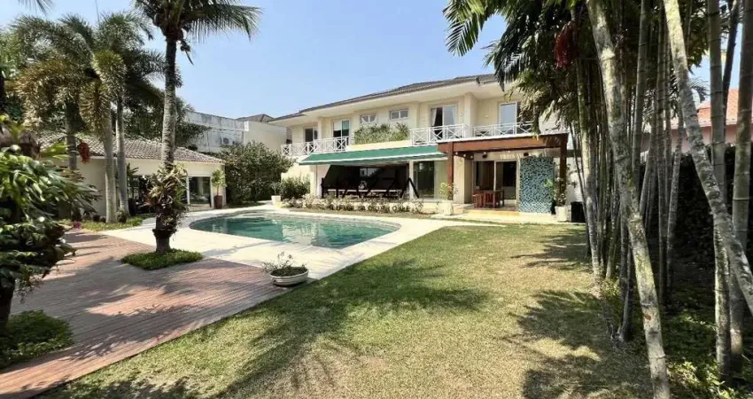 Casa em condomínio fechado com 6 quartos à venda na Barra da Tijuca, Rio de Janeiro