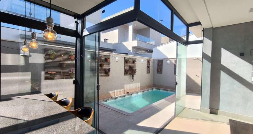 Casa no condomínio Villa Romana II para venda com 3 quartos, sendo 3 suítes, 155m²
