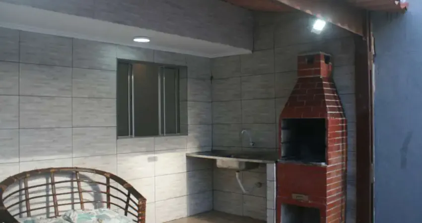 Casa para Locação em Praia Grande, Aviação, 3 dormitórios, 1 suíte, 2 banheiros, 2 vagas
