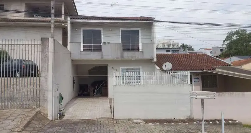 Casa com 3 quartos à venda no Centro, Campo Largo