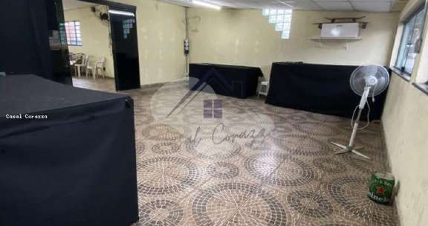 Casa para Venda em Santo André, Parque Capuava, 3 dormitórios, 1 suíte, 3 banheiros, 4 vagas