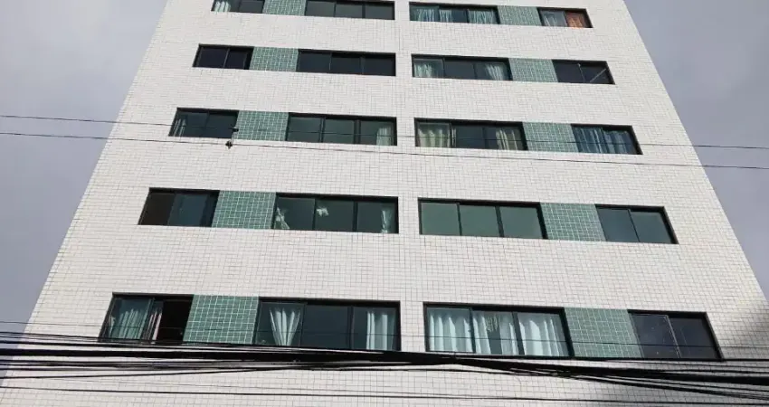 Alugo apartamento com 2 quartos a 50 metros do mar de candeias Jaboatão dos Guararapes PE.