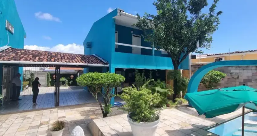 Vendo duas casa construida em um terreno    540m2 com uma área construida de 200m2 Jaboatão PE