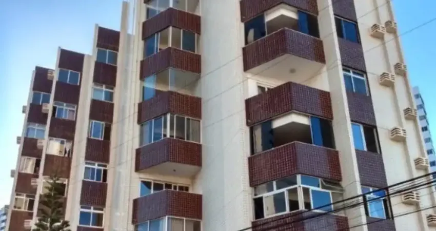 Vendo apartamento com 100m2 em uma localização privigeliada a poucos metros do mar Jaboatão PE