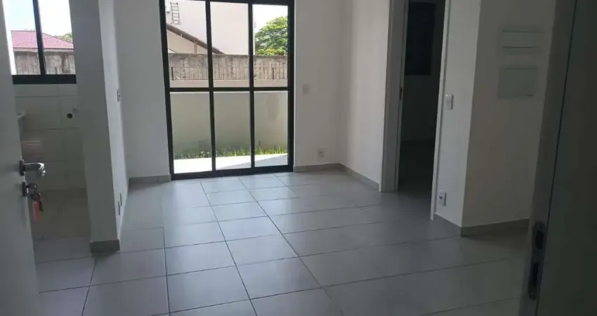 Ótimo apto de 1 dormitório com área externa e vaga privativa