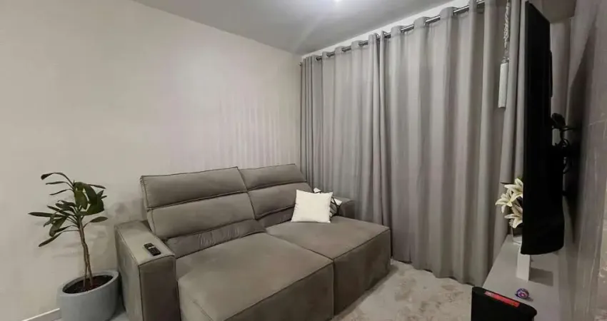 Apartamento de 2 quartos perfeito para quem busca um lar pronto para morar.