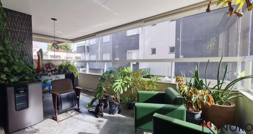 Apartamento Espaçoso com 3 Suítes e 2 Vagas no Centro de Santa Maria