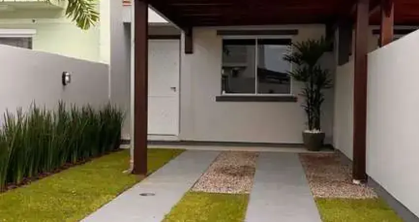 Sobrado a venda com 75m² no XV de Novembro em Tijucas, área com churrasqueira