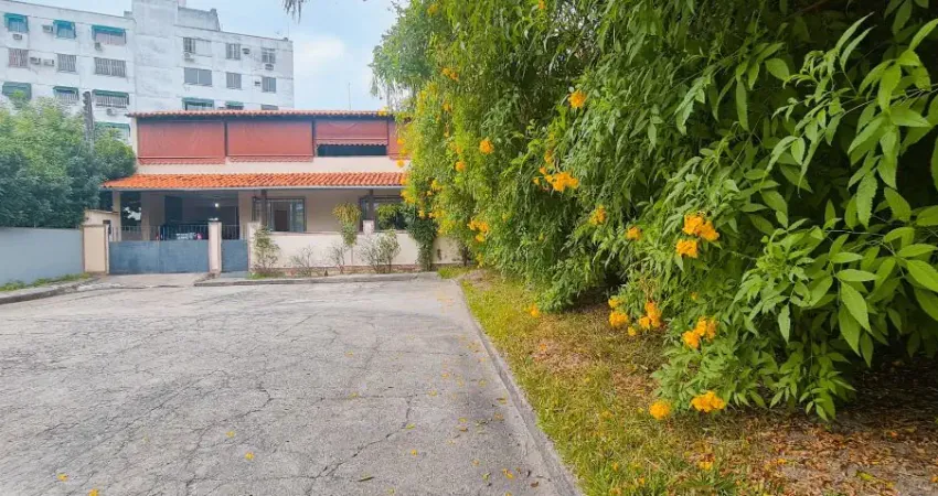 Casa de Vila com 5 Quartos à venda, 195 m² por R$ 2.900.000 - Santa Rosa - Niterói/RJ