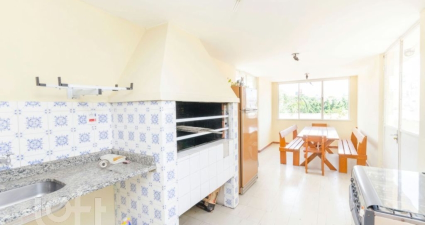 Apartamento com 3 quartos à venda na Rua Carazinho, 546, Petrópolis, Porto Alegre