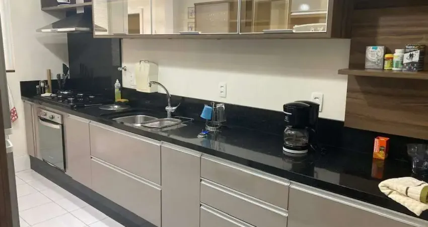 Apartamento à venda, no Bairro Campinas, São José-SC, com 4 quartos, sendo 1 suíte, com 1 vaga