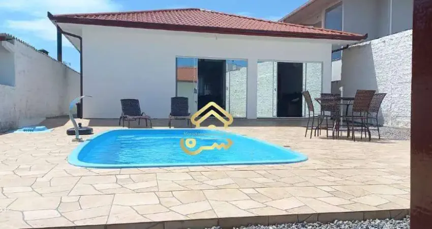 Casa à venda, no Bairro Barra do Aririú, Palhoça-SC, com 2 quartos, sendo , com 5 vagas
