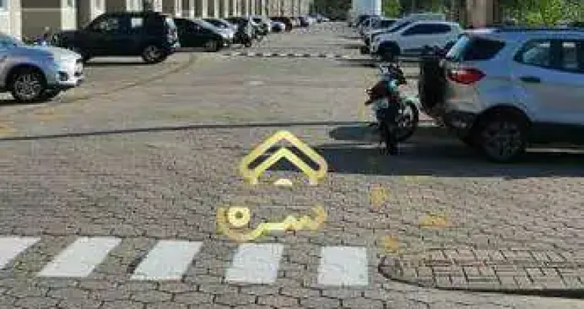 Apartamento à venda, no Bairro Sertão do Maruim, São José-SC, com 2 quartos, sendo , com 1 vaga