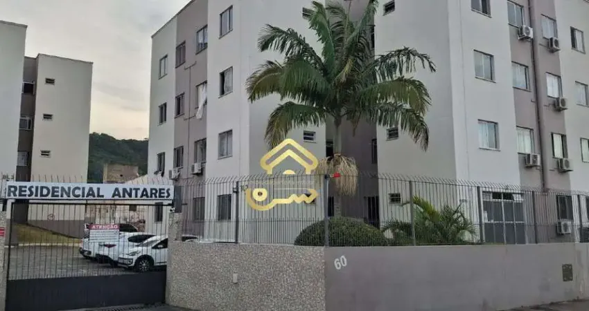 Apartamento à venda, no Bairro Serraria, São José-SC, com 2 quartos, sendo , com 1 vaga