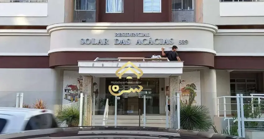 Apartamento à venda, no Bairro Campinas, São José-SC, com 4 quartos, sendo 1 suíte, com 2 vagas