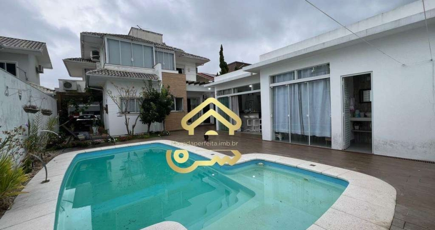 Casa para aluguel, no Bairro Pedra Branca, Palhoça-SC, com 3 quartos, sendo 1 suíte, com 2 vagas