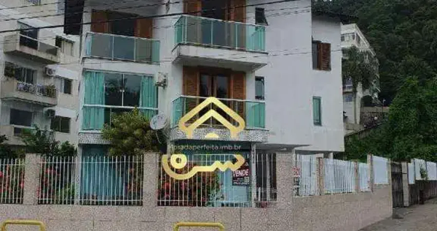 Casa à venda, no bairro ponta de baixo, são josé-sc, com 6 quartos, sendo 2 suítes, com 2 vagas