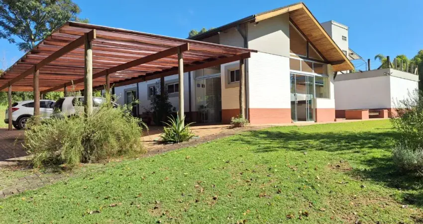 Chácara / sítio com 4 quartos à venda na Chácara de Recreio Jardim Alvorada, Botucatu 