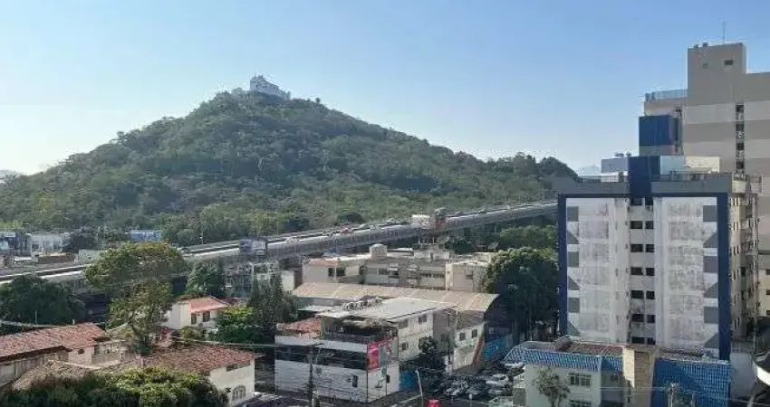 Apartamento 2 quartos com suíte a apenas duas quadras do mar na Praia da Costa