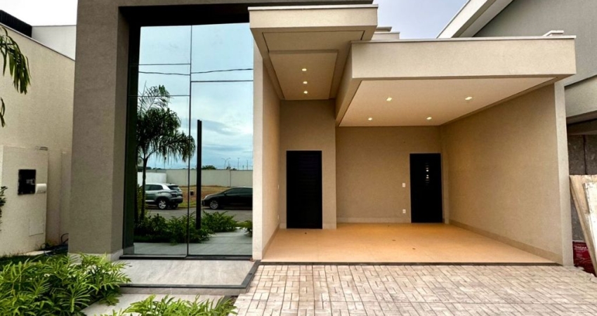 CASA TÉRREA COM 3 SUÍTES À VENDA, 300m2 - FLORAIS DO PARQUE