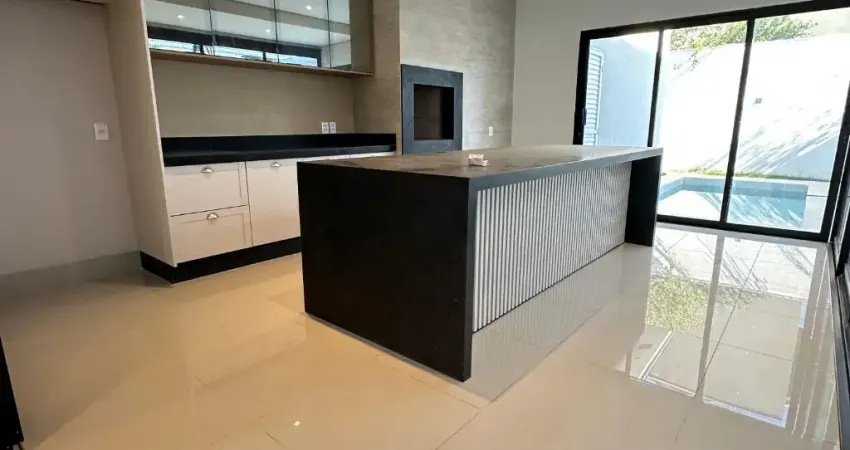 CASA TÉRREA COM 3 SUÍTES À VENDDA, 360m2 - ALPHAVILLE II