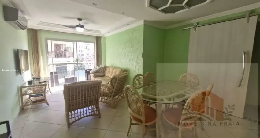 Apartamento reformado com 3 dormitórios 1 vaga lado praia na Enseada