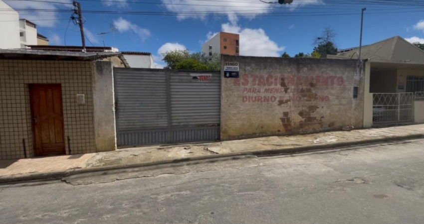Terreno à venda na Rua Tiradentes, 145, Centro, Vitória da Conquista