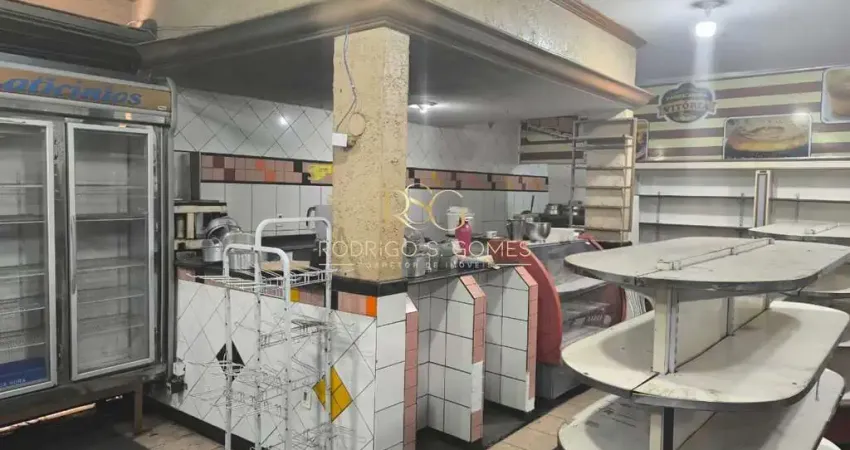 Casa comercial à venda na Avenida José Monstans, Santo Antônio, Itabuna