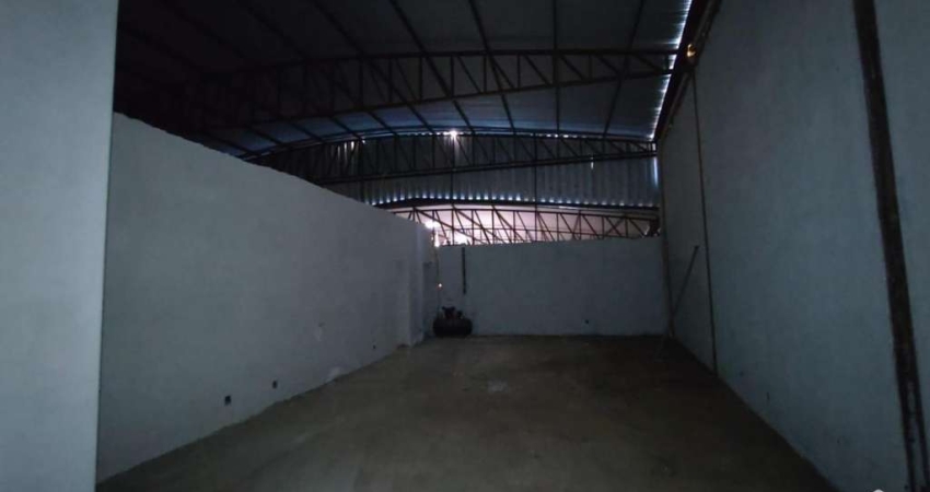 Salão Comercial para Locação em Bady Bassitt, Vila Fama, 4 banheiros