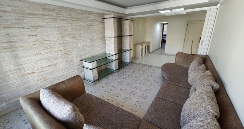 ALUGUEL DE BELÍSSIMO APARTAMENTO MOBILIADO NA PRAIA  DE 124m2 DE 2 DORMS COM UMA SUÍTE E DEPENDÊNCIA, VAGA DEMARCADA NO BAIRRO DA APARECIDA EM SANTOS-SP