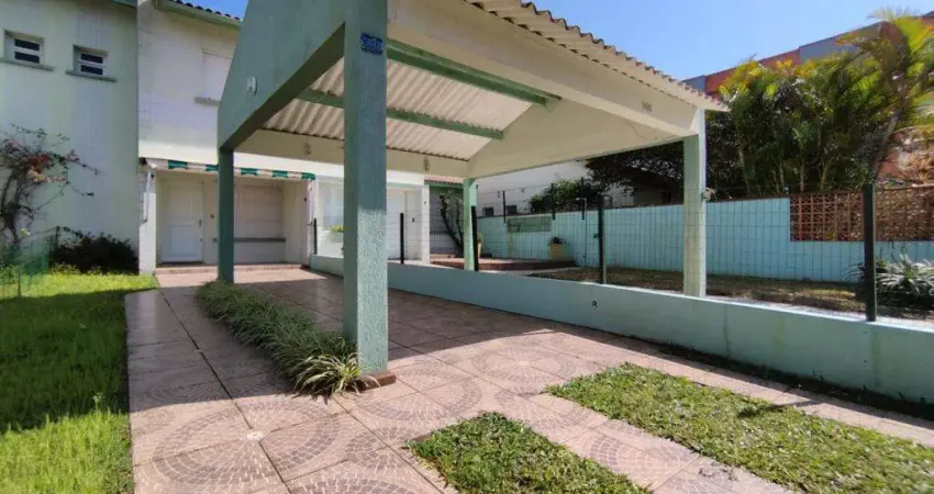 Sobrado 2 Dormitórios à venda no Bairro CAPÃO NOVO - 1 vaga de garagem