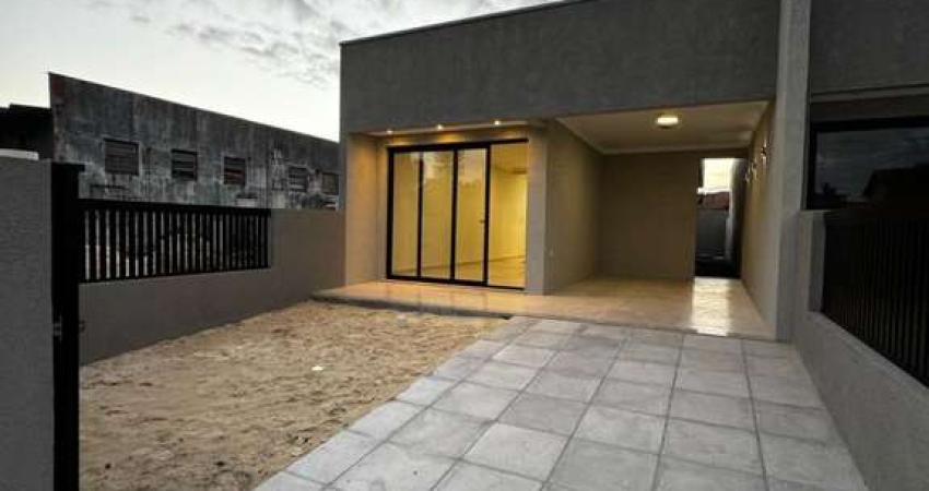 Casa 2 Dormitórios Geminada à venda no Bairro CAPÃO NOVO com 76 m² de área privativa - 2 vagas de garagem