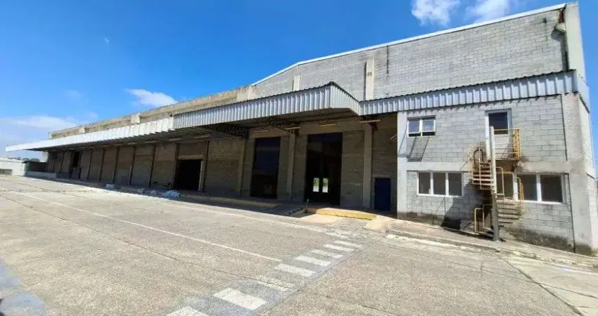 Imóvel para aluguel tem 5600 metros quadrados em Alphaville Empresarial - Barueri - SP